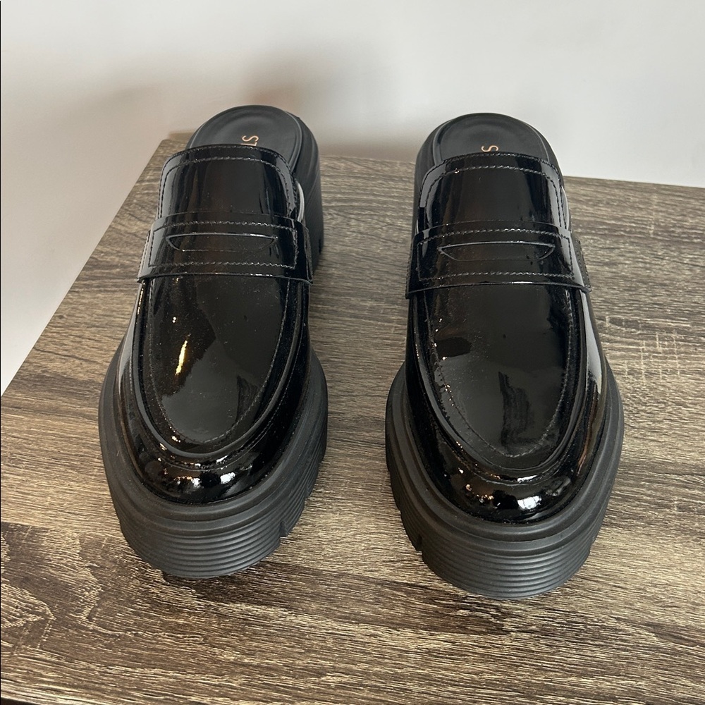 Stuart Weitzman SoHo Mule Loafer in Black NEW - Picture 7 of 13